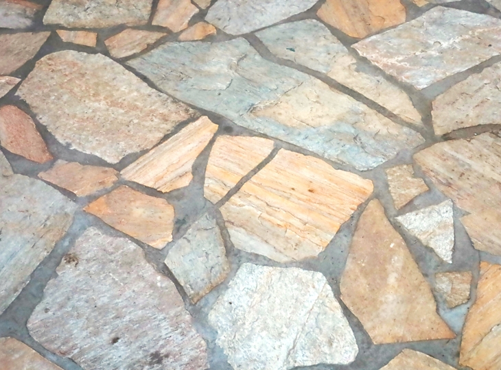 素材選びが全体の印象を決める