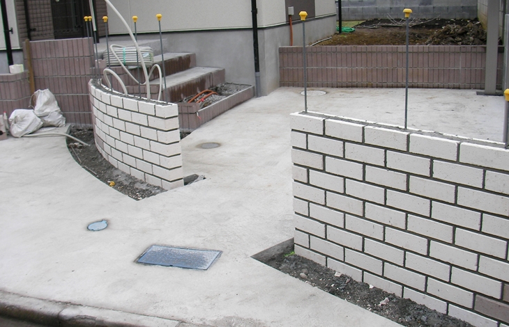 門まわり・アプローチの改修：約1週間〜2週間